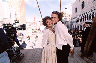 Heath Ledger on the set of 'Casanova' with Sienna Miller